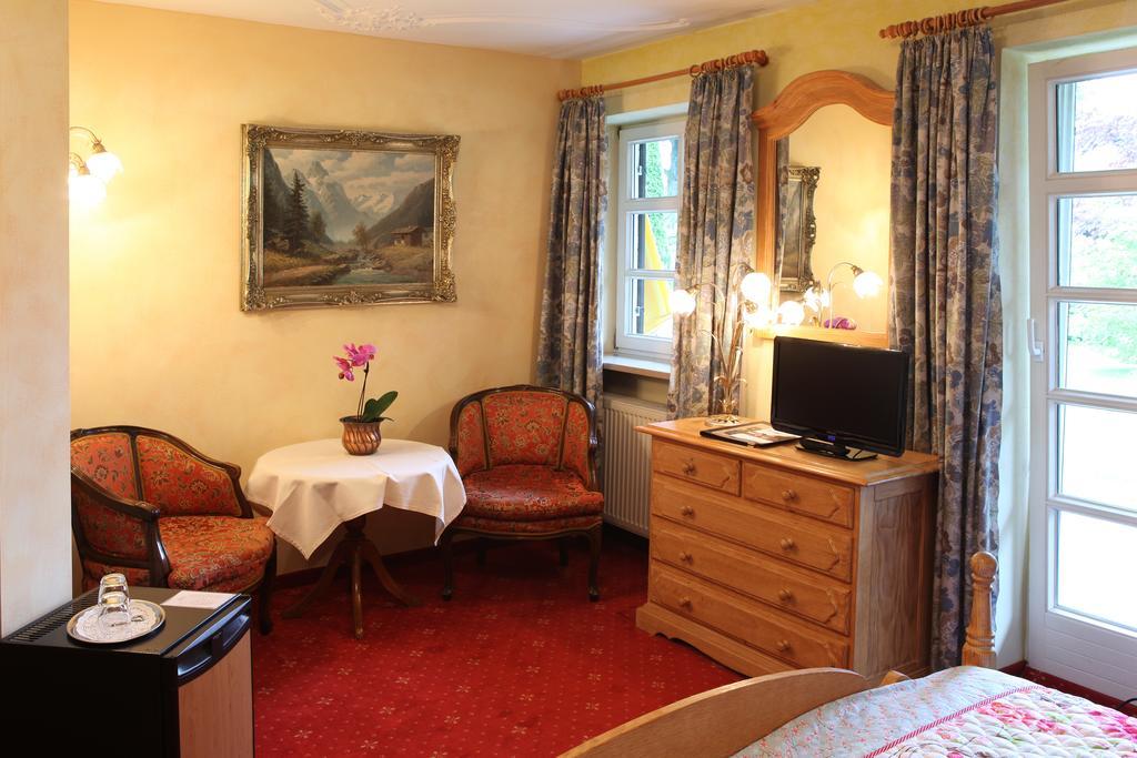 Hotel Edelweiss Garni Garmisch-Partenkirchen Room photo